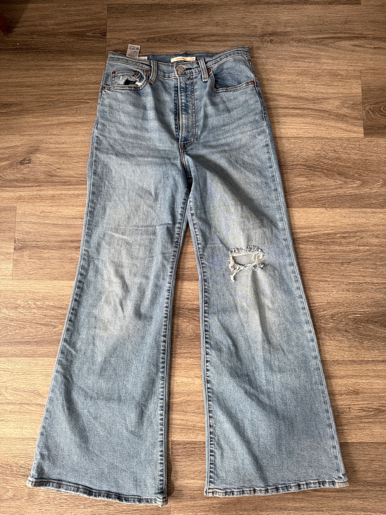 Levi's Light Blue Wide Leg Distressed Jeans Ribcage Bell High Waist Denim 29